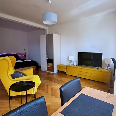 Hsh Connect Apartman *